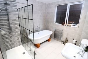 Photo 16- click for photo gallery